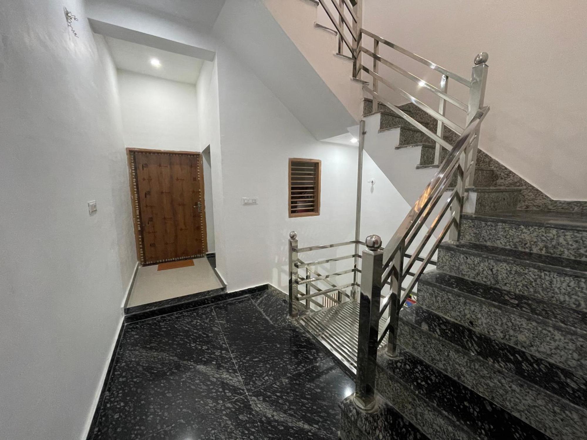 Rukmani Villas Group Of Rukmani Home Stay ماثورا المظهر الخارجي الصورة