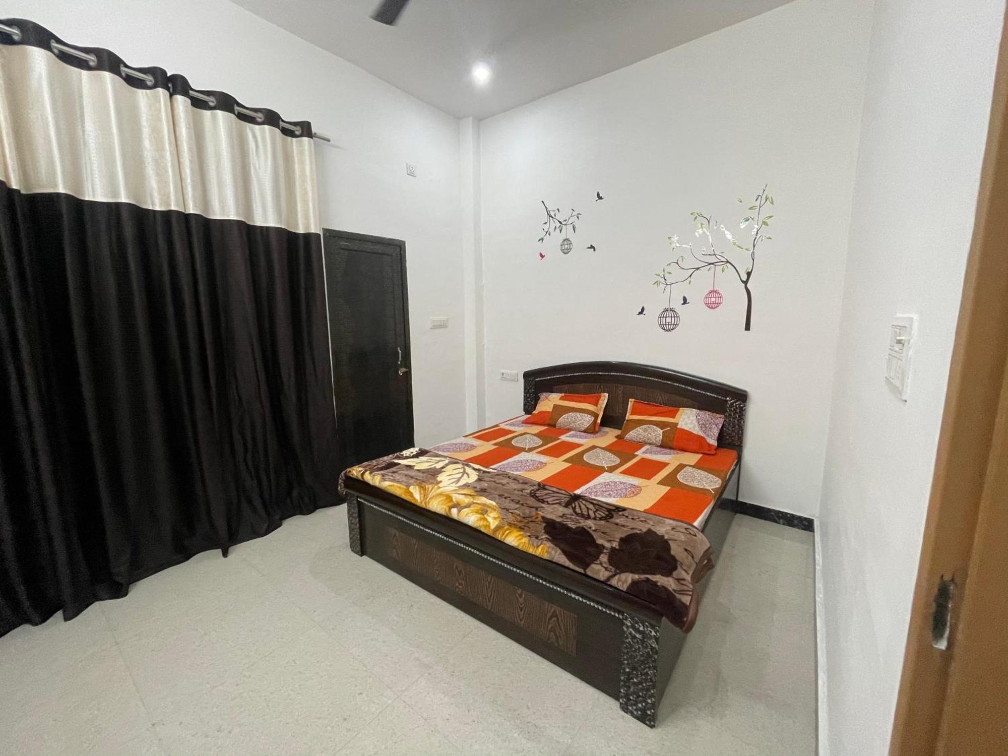 Rukmani Villas Group Of Rukmani Home Stay ماثورا المظهر الخارجي الصورة