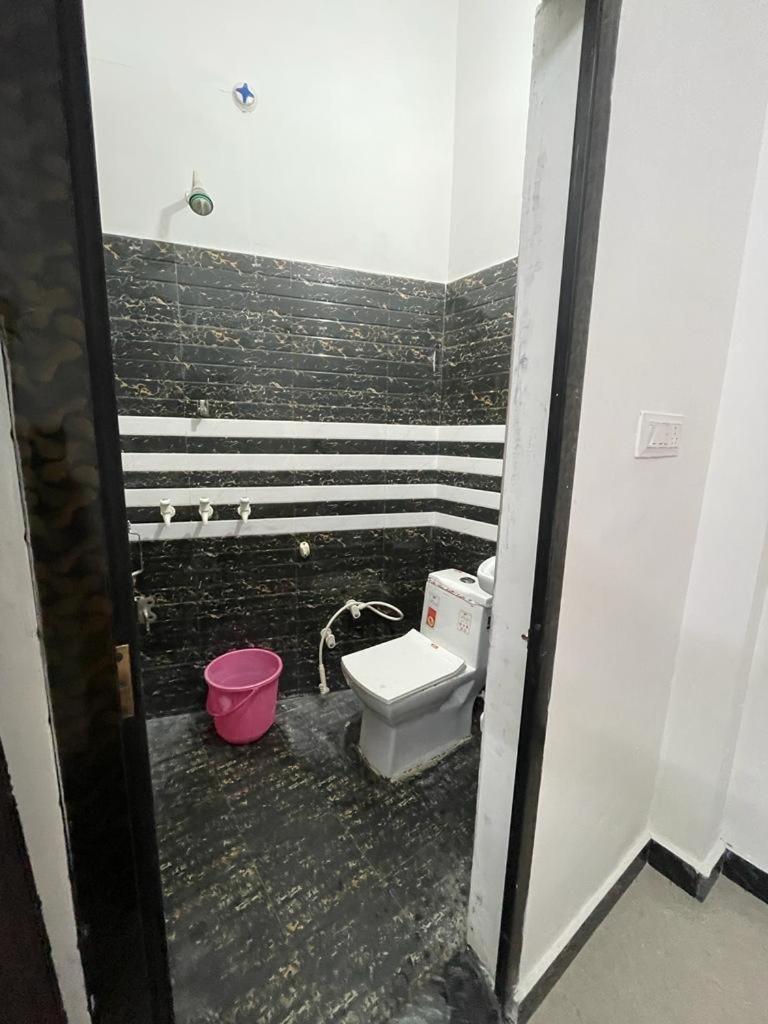 Rukmani Villas Group Of Rukmani Home Stay ماثورا المظهر الخارجي الصورة